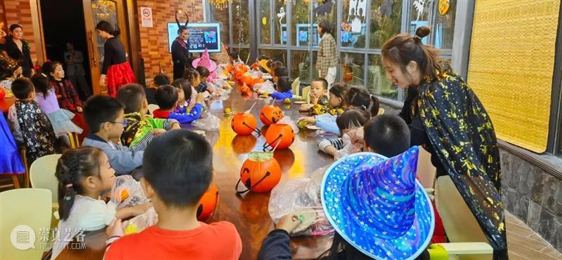 Trick or Treat 黎岸创艺之万圣节精彩回顾 美博艺术中心 万圣节 黎岸 小孩 鬼怪 逐家 糖果 群众 之中 人类 Halloween 崇真艺客
